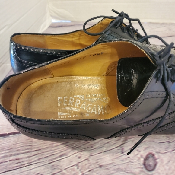 FERRAGAMO SALVATORE MEN'S MADE IN ITALY WINGTIP TIE-UP OXFORD BLACK SIZE 10.5 C - Picture 11 of 12